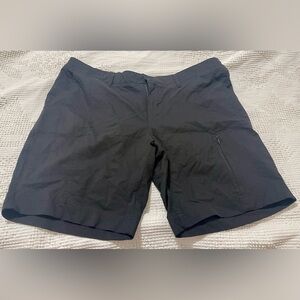 32 Degrees Men's Dark Shorts